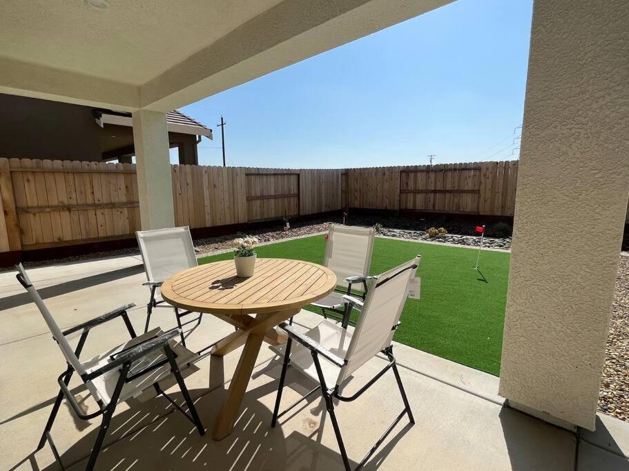 Brand-New, Beautiful & Stylish Home In Sacramento! Dış mekan fotoğraf